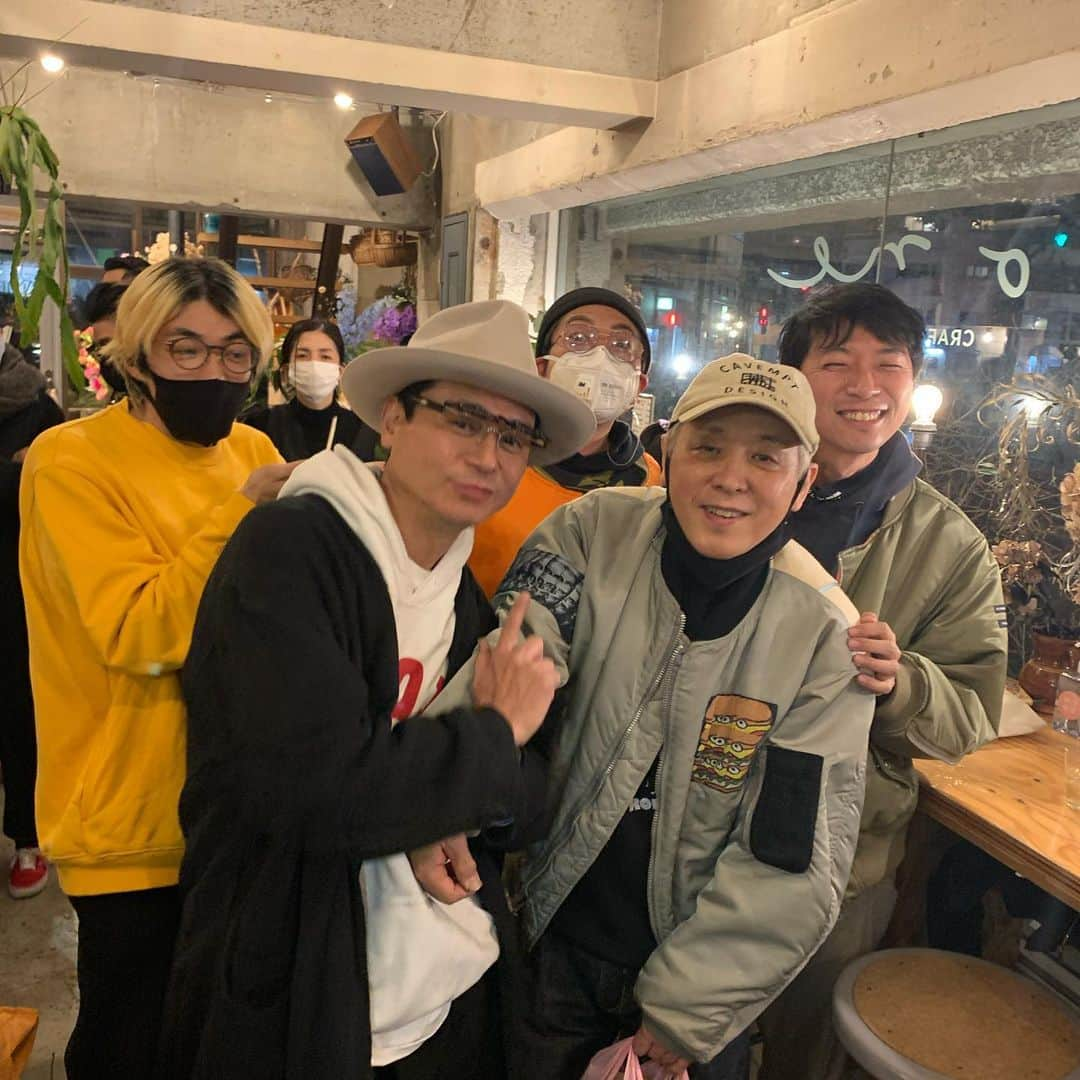 Kensho Onukiさんのインスタグラム写真 - (Kensho OnukiInstagram)「今夜のインスタ配信DJたくさん見に来ていただきありがとうございました😊やっぱりDJはやるもんです！またチャンスあればトライしまーす🎶👍 #おうちロンナイ #かならず復活するぞー #SaveTheDance」2月28日 1時06分 - kensho_onuki