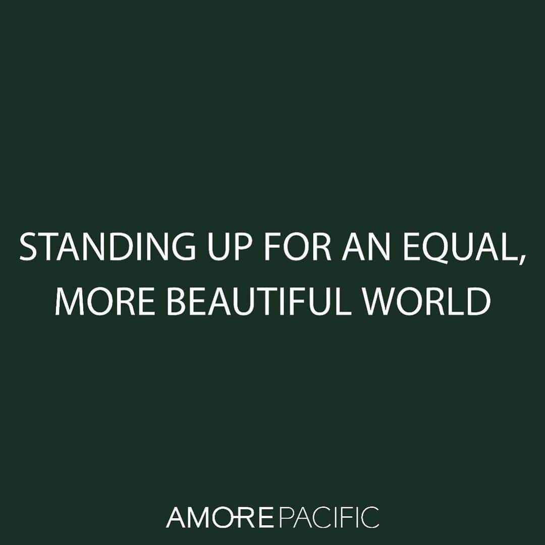 アモーレパシフィック USのインスタグラム：「As a brand that is deeply rooted in Korean heritage, AMOREPACIFIC strongly believes that our communities can be more beautiful and safer when diverse values are respected based on the bedrock principle of human rights, regardless of ethnicity or race. As part of our efforts to create an equal and more beautiful world, we speak out to raise awareness about the alarming increase in anti-Asian sentiment and violent crimes committed against Asian Americans in the US this past year. Violence towards any group is always intolerable.  • To report a crime: 911 or STOPAAPIHATE.ORG • For mental health assistance: AsianMentalHealth.org • For donations: AdvancingJustice-AAJC.org or other organizations that keep the Asian community safe」