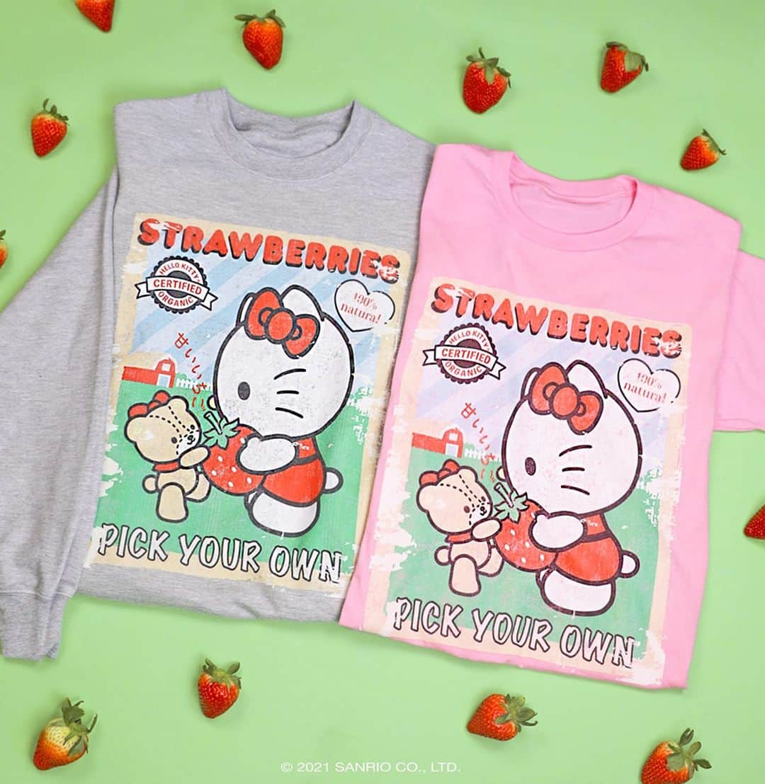 Hello Kittyのインスタグラム：「Happy #NationalStrawberryDay! 🍓💕 Shop berry cute Hello Kitty styles exclusively only on Amazon.」