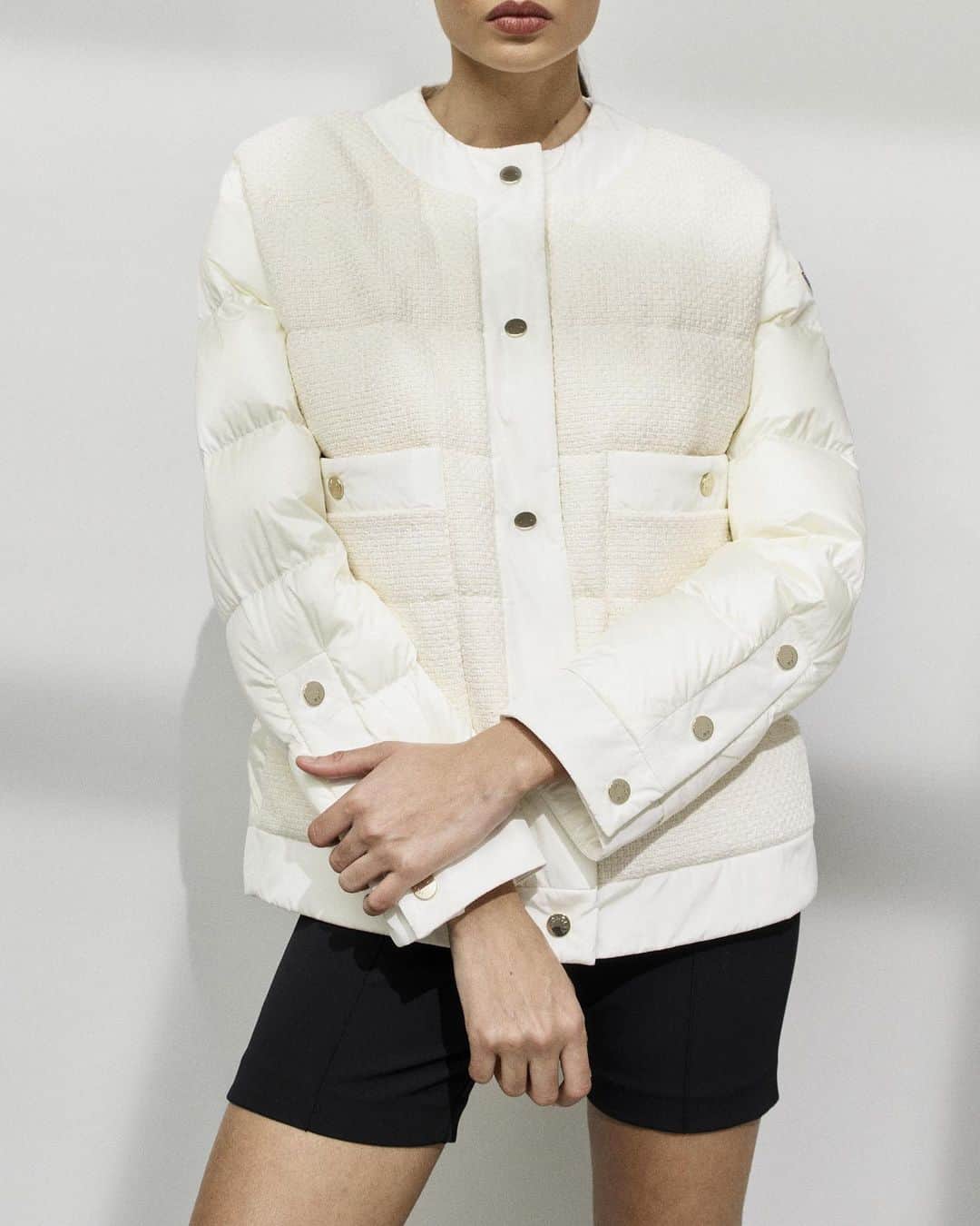 Harrodsのインスタグラム：「Classic tweed, but make it @Moncler. Lightweight yet warming, the Miram jacket is as sleek as it is practical – a pristine wardrobe staple for the cooler months. Tap to shop now.  Shop #Moncler at our link in bio and through Personal Shopping.  #Harrods #HarrodsFashion  Our stores are closed but you can still discover the #WorldOfHarrods through Personal Shopping and online at harrods.com.」