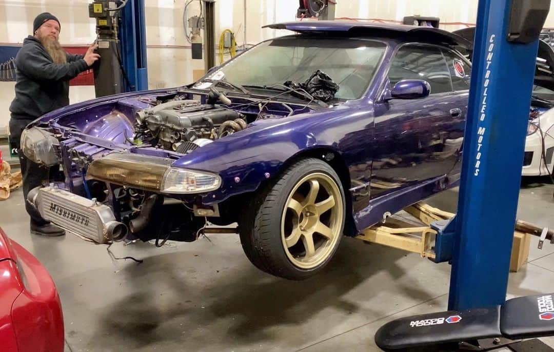 スティーブのインスタグラム：「Our Silvia S14 240sx is gonna be BAD Ass!! Check out my latest video on Steve’s POV YouTube for the latest performance upgrades @controlled_motors」