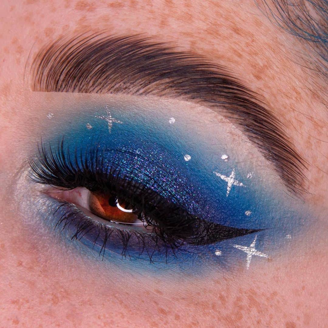NYX Cosmeticsさんのインスタグラム写真 - (NYX CosmeticsInstagram)「Starry-eyed by @alexmarieartistry who completes this stellar #EOTD with our Matte Liquid Liner 🤩💫 Shop your fave liners at nyxcosmetics.com 💖 • #nyxcosmetics #nyxprofessionalmakeup #crueltyfreebeauty」2月28日 2時28分 - nyxcosmetics