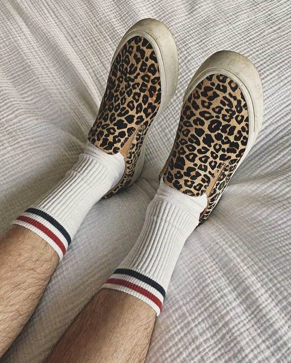 シービーズのインスタグラム：「Party print / high sock appreciation post 💯  📷: @davidjonacosta   #showupinseavees」