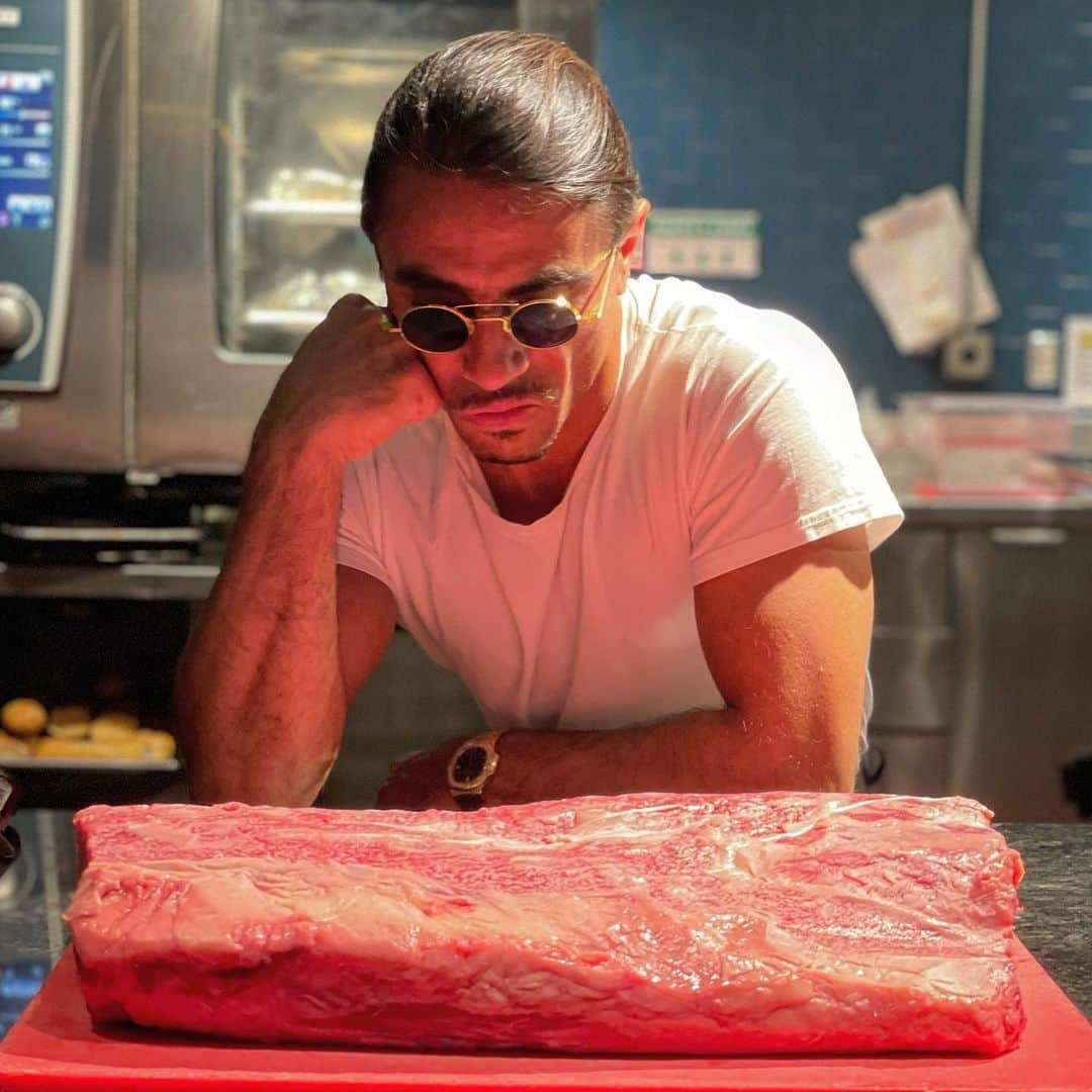 Saltbae（ヌスラット・ガネーシュ）さんのインスタグラム写真 - (Saltbae（ヌスラット・ガネーシュ）Instagram)「Always good things #saltbae #saltlife #salt」2月28日 3時18分 - nusr_et