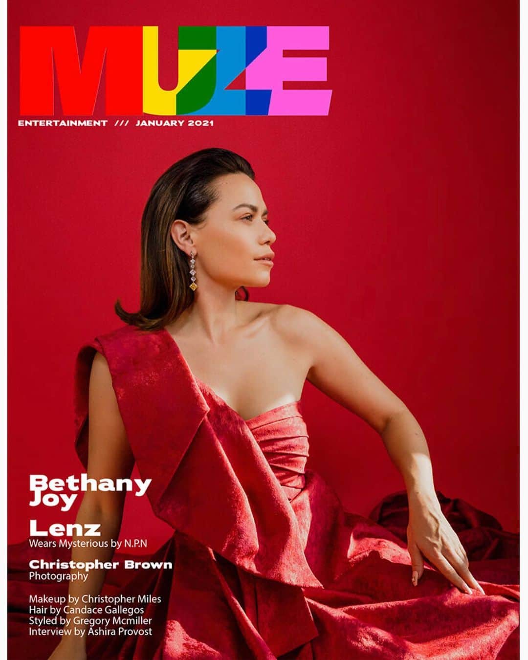 のインスタグラム：「Hey thanks @muzethemagazine for this great cover shoot! @christopherbrownphotos @christophermilesmakeup @styledbygregory @creativeprinc @kandiegallegos @_ashiraprovost @mysteriousbynpn We had so much fun with this one and I’m so grateful to have been invited into this cool artistic vision and talk about upcoming projects. 2021 looking bright, Friends 🌟 💖💖💖💋💋💋」