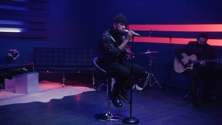 NE-YOのインスタグラム：「SO SICK kind of happened instantly in my head. It’s a story that I had in my heart for a really long time and the second I heard the track the REST WAS HISTORY! A lot of heartbreak went into that song….it was very therapeutic - OK...you messed up. Now GET UP and MOVE ON with your life!! ❤️❤️❤️ Live in ATL acoustic video just dropped! 👀 #InMyOwnWords」