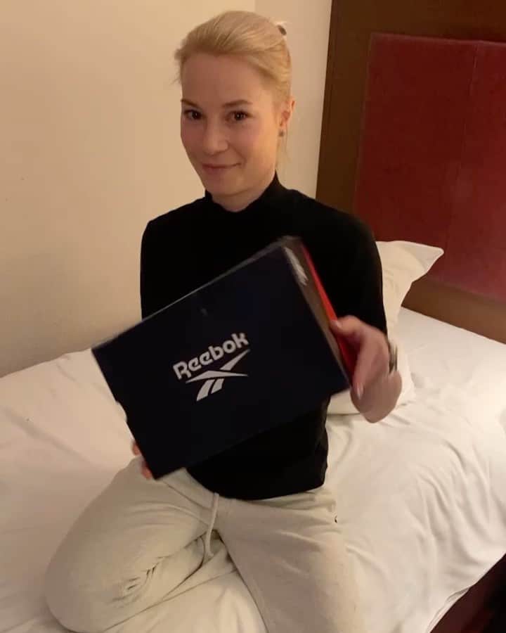 のインスタグラム：「Оценила NANO X1 🤍 от @reebok_russia  Идеальные🙌 #кроссовкидлявсего #NanoX1 #YESReebok」