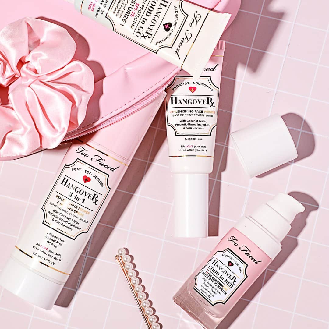 Too Facedのインスタグラム：「We don't call our Hangover Collection deeply hydrating for nothin' 😉  Our Hangover Primer, Setting Spray, and Serum help hydrate and replenish skin while locking down makeup for a fresher, longer, and more flawless wear. #tfhangover #toofaced」