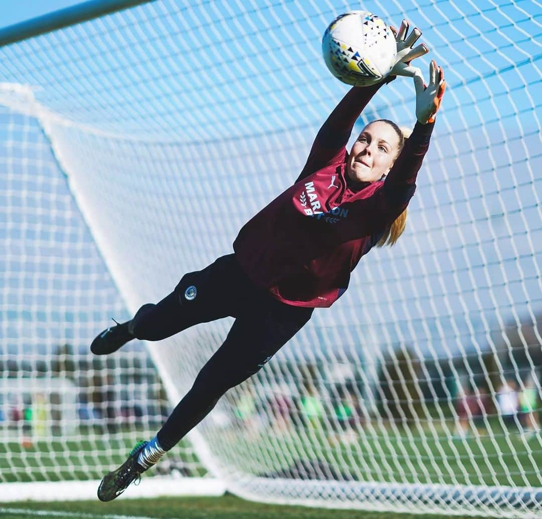 マンチェスター・シティFCさんのインスタグラム写真 - (マンチェスター・シティFCInstagram)「Jumping into match mode! 🔥 #mancity」2月28日 5時00分 - mancity