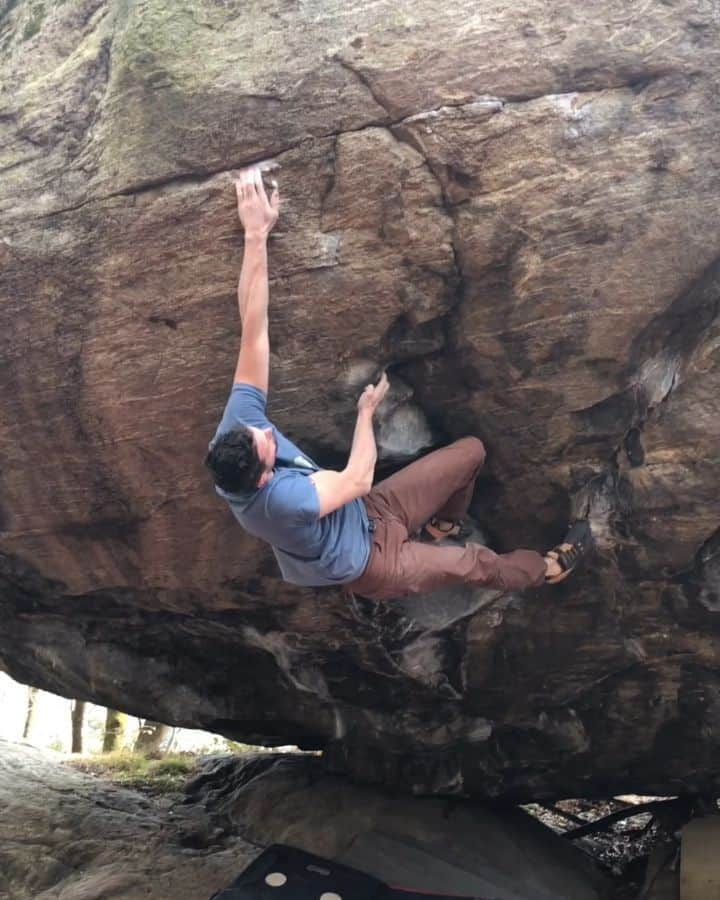 イェルネイ・クルーダーのインスタグラム：「Sometimes you win, sometimes you lose 🥲 ___________ @scarpaspa @ocun.climbing @vibram @snowmonkey」