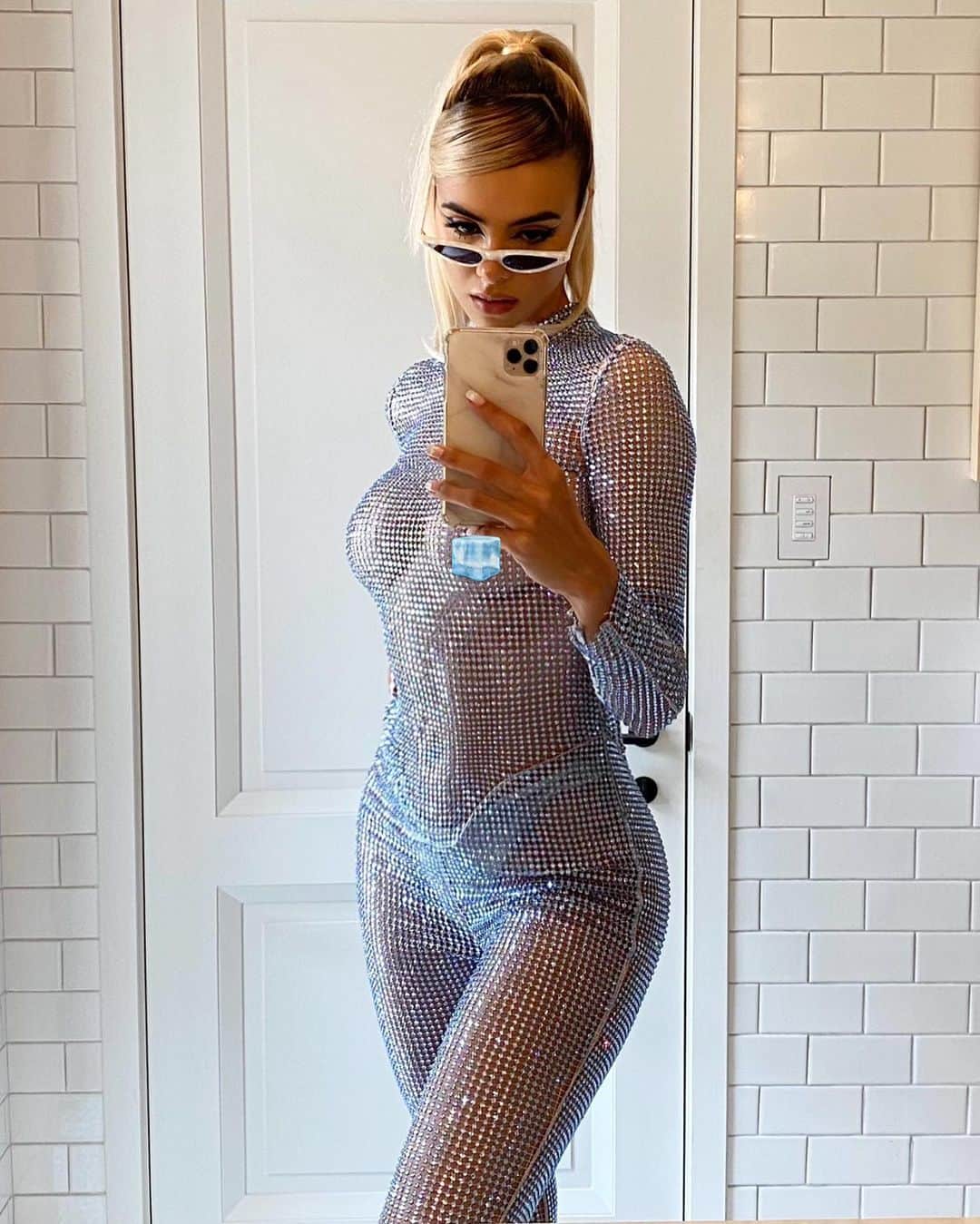 のインスタグラム：「🕺😈」