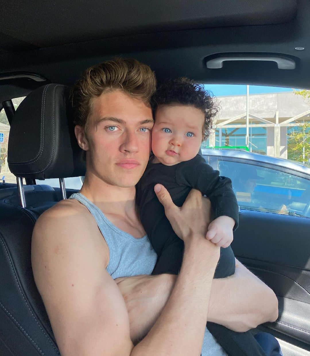 ラッキー・ブルー・スミスさんのインスタグラム写真 - (ラッキー・ブルー・スミスInstagram)「Mini mama with daddy’s eyes」3月29日 5時17分 - luckybsmith