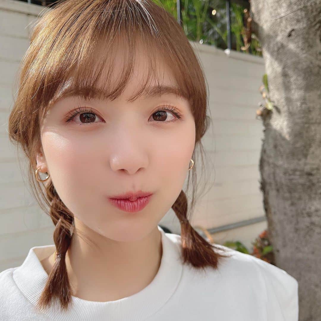 ひよんのインスタグラム：「🌼🧡 ㅤㅤㅤㅤㅤㅤㅤㅤㅤㅤㅤㅤㅤ ひっっさしぶりに編み込みした👧 前髪もあるから子供みたい👶ㅋㅋ ㅤㅤㅤㅤㅤㅤㅤㅤㅤㅤㅤㅤㅤ #ひよん」