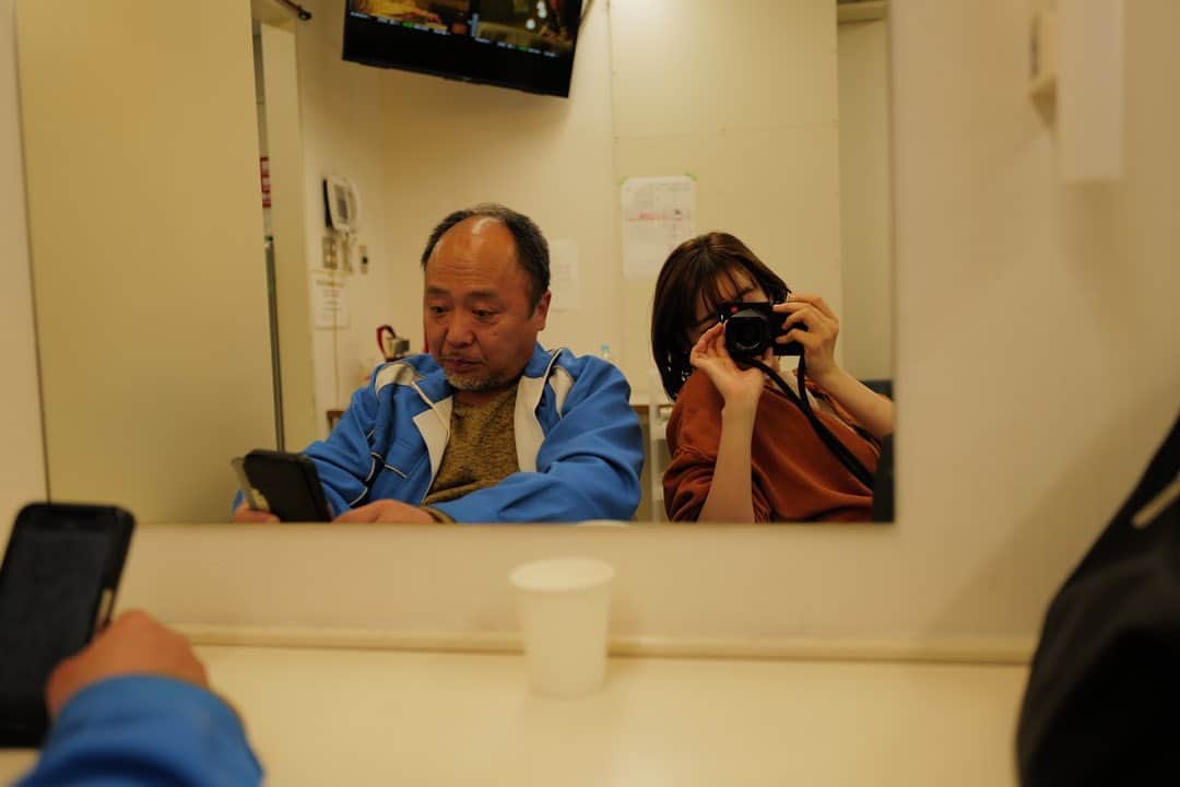 飯豊まりえのインスタグラム：「人間味がすごい 甲本と佳奈恵  @makisupo  @kimiseka_ntv」
