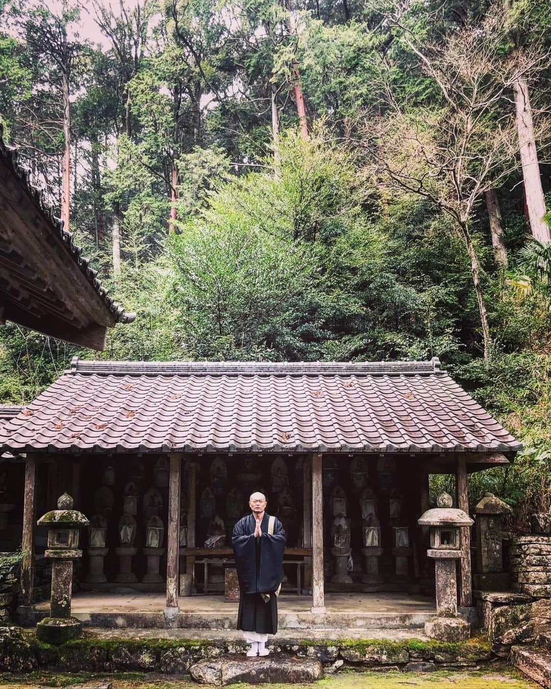 あばれる君のインスタグラム：「どうでしょう？ これこのままいけますか？ いけてるという方は「いけてる」というコメントをお願いします。 いけてないという方は「いけてない」とコメントお願いします。 いけたらいくという方は「行けたら行く」とコメントをお願いします。」