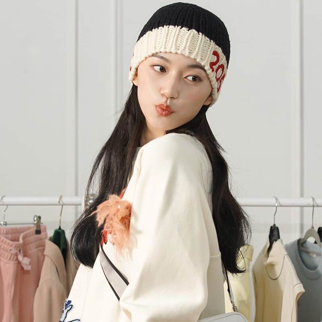 キム・ドヨンのインスタグラム：「Doyeon for Vogue Korea」