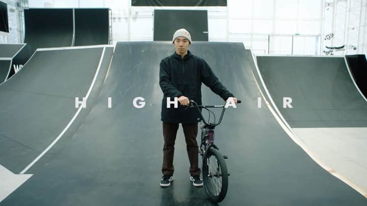 中村輪夢のインスタグラム：「MV coming soon . ANARCHY さんが僕のために作ってくれた曲　HIGH AIRが4月14日にRed Bull MICのYouTubeで公開されます！ いつも音楽に救われてるので本当に嬉しいです！ みなさん楽しみにしといてください〜🔥 @anarchyrrr  @redbulljapan」