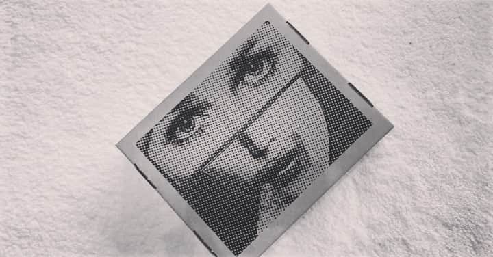 ハンナ・クインリヴァンのインスタグラム：「#chanel 💜」
