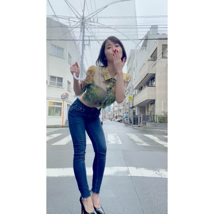 のインスタグラム：「💋」