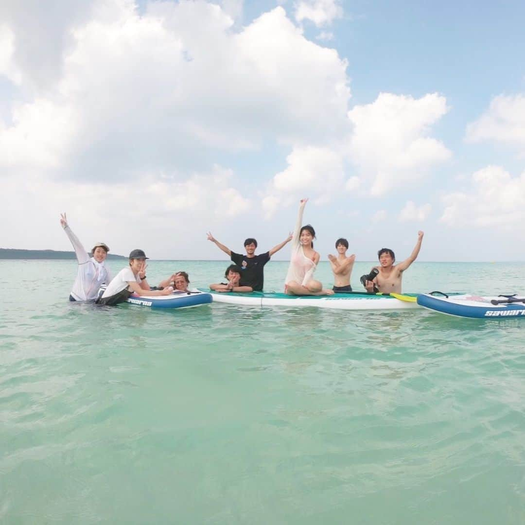 大原優乃さんのインスタグラム写真 - (大原優乃Instagram)「3枚目はカレンダーチームのみなさんと🏊🏻‍♂️♡」3月25日 19時38分 - yuno_ohara