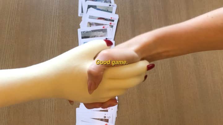 のインスタグラム：「Alex Prager Studio presents how to play “War” featuring our Play the Wind playing cards! Visit @alexpragerstore link in bio」