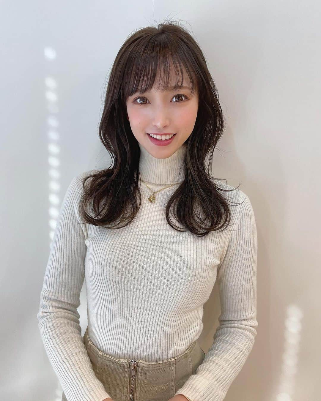 引地裕美さんのインスタグラム写真 - (引地裕美Instagram)「髪の毛染めた💇‍♀️💕  今回も新谷さん @chihiro__laf 💋 いつもよりちょっとだけ明るくして春っぽくしてもらったよ💐  いつも最後の巻き方変えてくれるの嬉しい🥳  #引地裕美 #モデル #rq #レースクイーン #アーティスト #UMine  #얼스타그램 #照片 #粉我  #패션스타그램 #데일리코디 #패션 #时装」3月26日 10時34分 - yuumihikichi