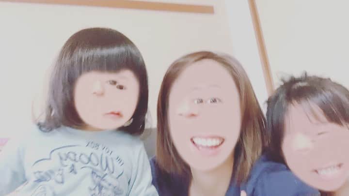 横山愛子のインスタグラム：「なにこれ笑」