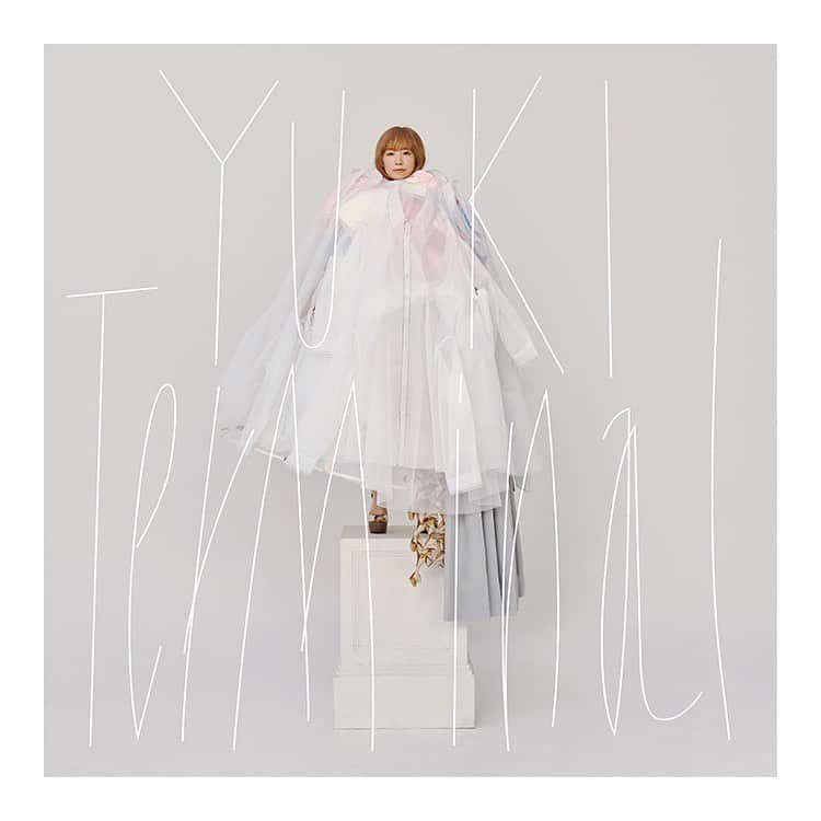 YUKIさんのインスタグラム写真 - (YUKIInstagram)「・  New Album『Terminal』  M-01：My lovely ghost M-02：Baby, it's you M-03：good girl M-04：NEW！！！ M-05：ご・く・ら・く terminal M-06：ラスボス M-07：ベイビーベイビー M-08：雪が消してく M-09：泣かない女はいない M-10：Sunday Service M-11：チューインガム M-12：灯 M-13：はらはらと  4月28日リリースです。  #yuki」3月26日 12時00分 - yukiweb.net_official