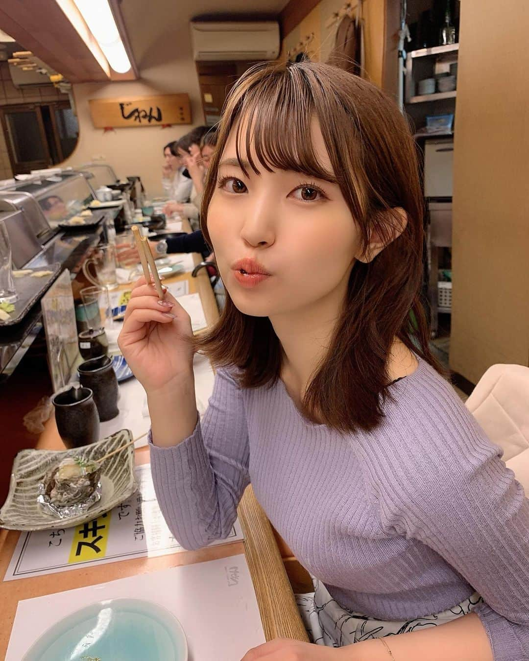 坂東遥さんのインスタグラム写真 - (坂東遥Instagram)「◯ ・ 🍣 𓂃 𓈒𓏸  じねんまた行きたいな〜 うなぎバターほんと天才すぎた  3枚目 つしちゃんが撮ってくれた動画付き👩🏻‍🍳  #じねん #大阪」3月26日 12時21分 - b.haruka1103