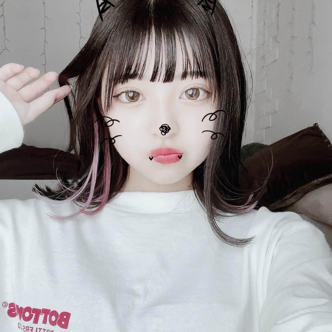 MINAMIさんのインスタグラム写真 - (MINAMIInstagram)「. 💇🏻‍♀️  #超久々に #1人で自撮り」3月26日 13時32分 - mimi.minami.mimi