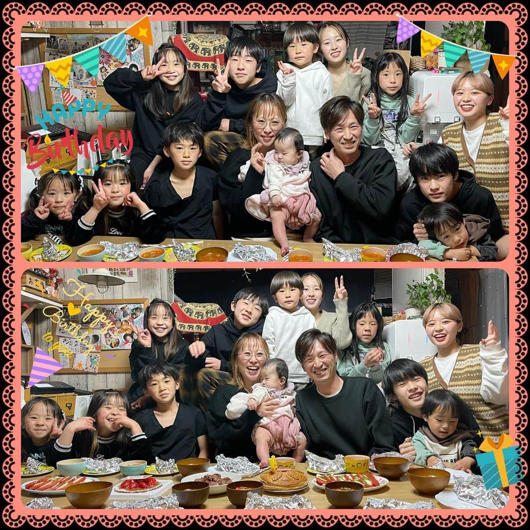 Kazukiのインスタグラム：「今月で44歳になりました🎂✨ ・ 習い事の送迎でドタバタしている中、長女筆頭に家族みんなで準備をしてくれていた様で、帰宅したら 美味しそうな夕飯と🎂が食卓に並んでいました…😭♥️ ・ みんな 本当にありがとう( *ˊᵕˋ* )💗 ・ 母は幸せです♡♡ ・ 子ども達の成長と共に母もどんどん年をとっていくけど、13人の子ども達に日々たくさんのPOWERをもらい、家族や沢山の方に支えられながら、時には落ち込む事もあると思うけど、泣いたり…笑ったりしながらこれからも前へすすんで行こうと思います✨ ・ 朝からたくさんのメッセージやあたたかいお言葉をいただき、本当にありがとうございました🙇‍♀️︎💕︎ 心から感謝しています♡♡ ・ ・ #大家族ママ#13人の子ども達#宝物#ママにしてくれてありがとう#六男七女#15人大家族#子育ては親育て#44歳#美容師ママ#これからも自分なりに#頑張ります#ご縁に感謝」