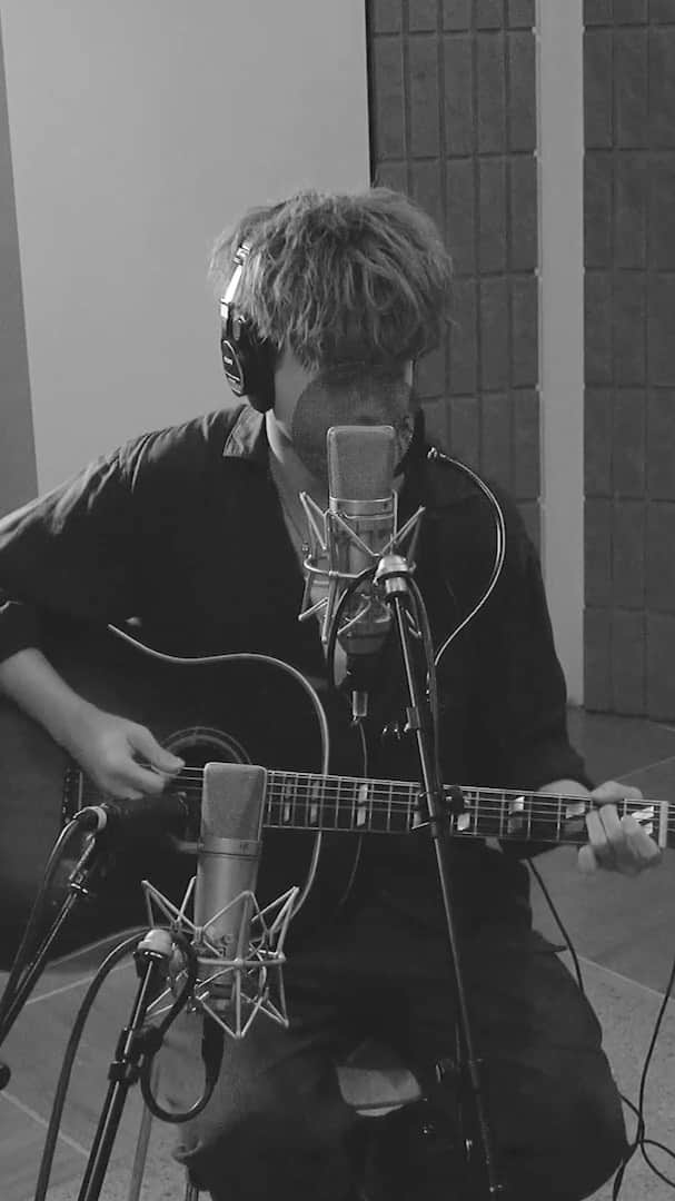 Seven Billion Dotsのインスタグラム：「✨Movie公開！！✨  Seven Billion Dots  『マイナーロード』 Acoustic ver.公開！！  ぜひ観てねー！！  #HOPE #セブド」