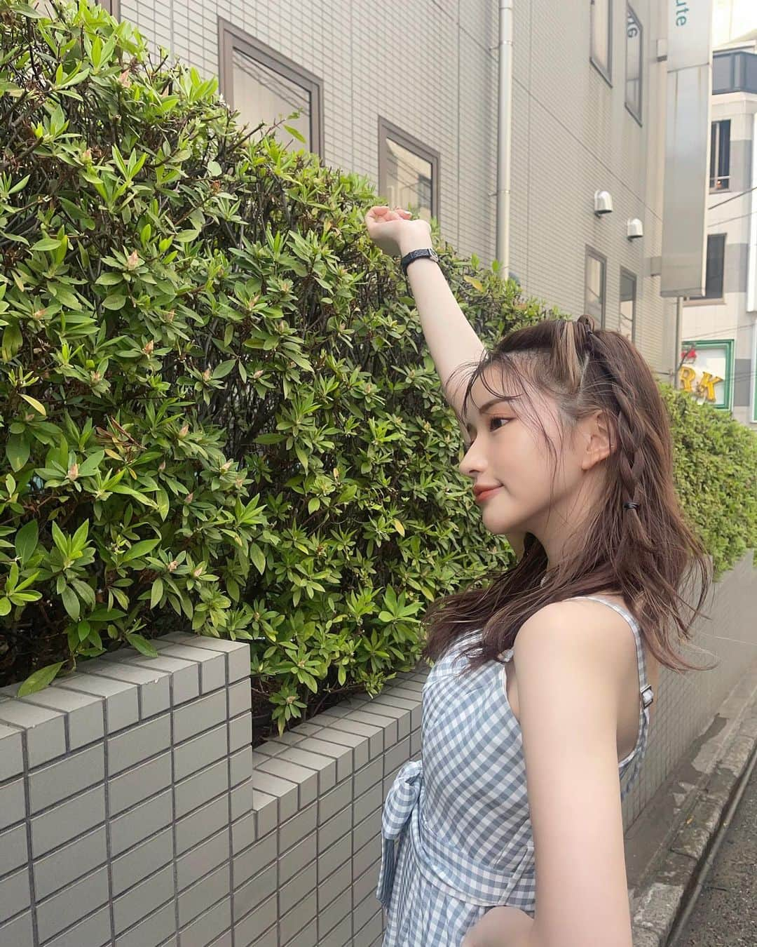 南りほさんのインスタグラム写真 - (南りほInstagram)「今日は暖かかった🌿💚 ゆずこさんめいく💗髪の毛も可愛いの💗 ワンピースは @rielle_riche りおの💙」3月26日 19時41分 - minami.riho