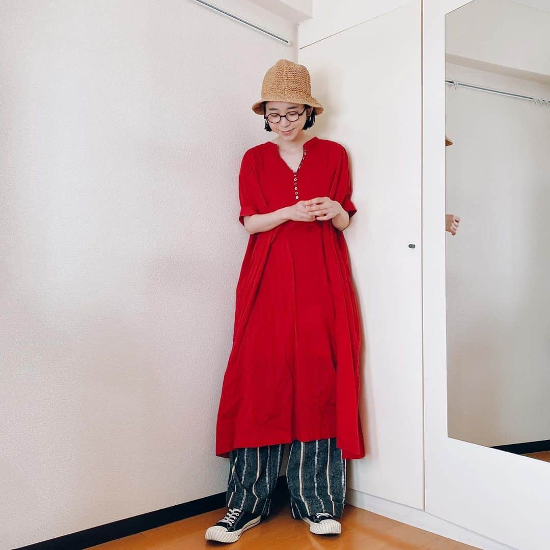麻絵さんのインスタグラム写真 - (麻絵Instagram)「今日もありがとうです。お疲れ様でした!! #麻絵服 hat： @senseofplace_ur  grasses： @jins_japan  earring： @todayful_  one piece dress： @audreyandjohnwad  bottoms：merlot shoes： @amberwall_jp @bcstock.jp」3月26日 20時16分 - asaesan