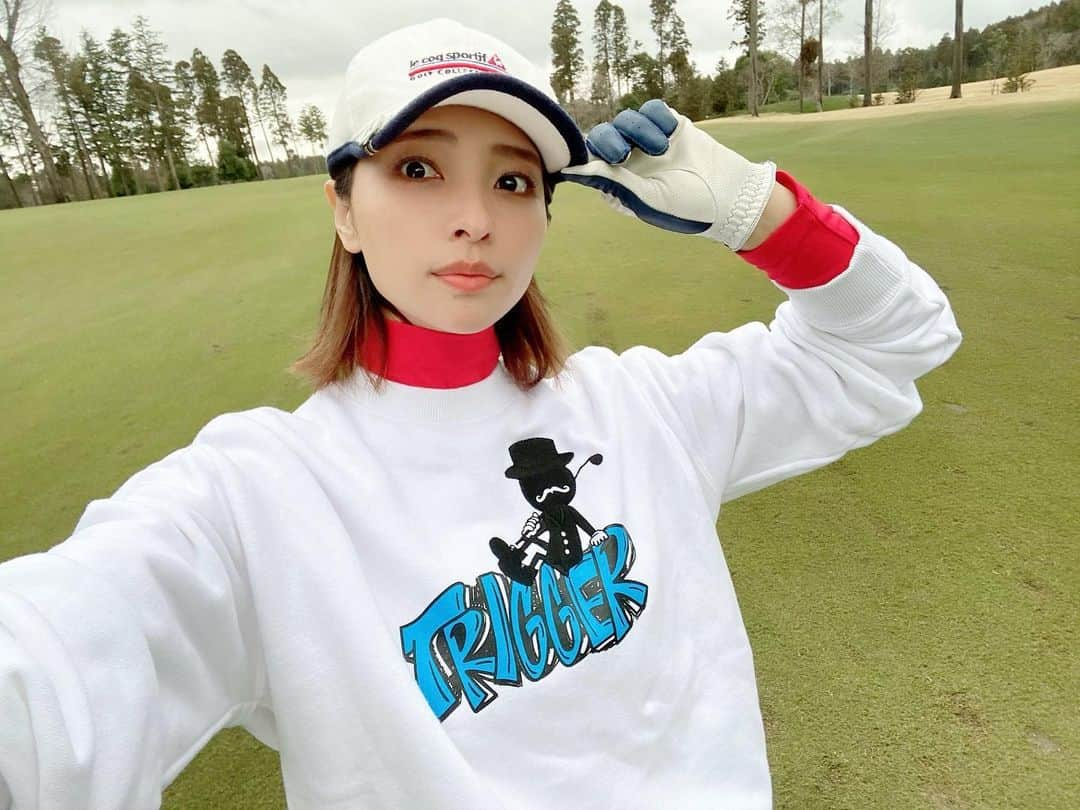 水崎綾女さんのインスタグラム写真 - (水崎綾女Instagram)「golf wear @lecoqgolf_jp  @golftriggerofficial  @taylormade_golf_japan  #Golf #lecoqgolf  #ルコック #テーラーメイド #ゴルフトリガー #ゴルフウェア #ゴルフ #⛳️ #🏌️‍♀️」3月26日 20時37分 - misakiayame