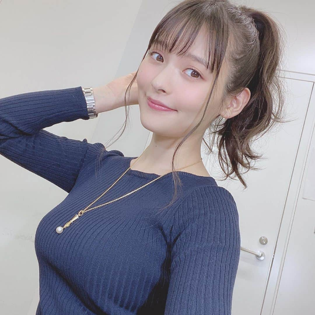 上坂すみれさんのインスタグラム写真 - (上坂すみれInstagram)「きんようびヽ|・∀・|ノ 明日は「takt op.」の生放送からの「イジらないで、長瀞さん」の先行上映会からの「かわいかろう」最終回生放送です！ぜひぜひお付き合いくださいませ〜！  #上坂すみれ」3月26日 21時36分 - uesaka_sumire