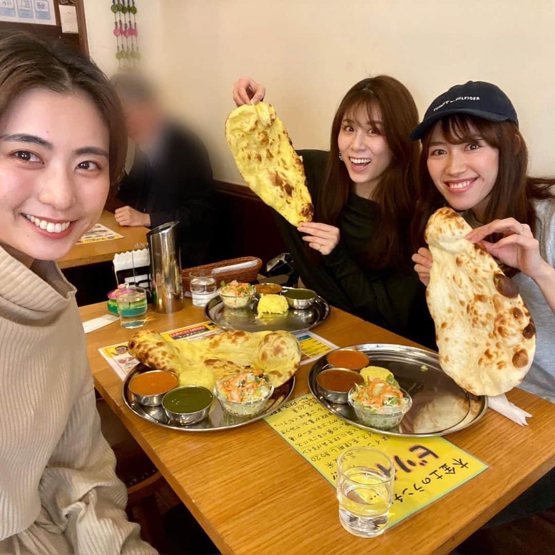 伊藤由佳さんのインスタグラム写真 - (伊藤由佳Instagram)「インドカレー🍛💕﻿ そんなにがっつりな見た目じゃないのに﻿ おしゃべりしながら食べたらお腹いっぱいになった！﻿ ﻿ @yuria___u  @tansan_mh  ﻿ ありがと〜☺️  #🍛 #インドカレー #ナン #アンキットの気持ち人形町店 #かぼちゃナン #モデル #ランチ #グルメ #食べるのが好き #バターチキンカレー #キーマカレー」3月26日 22時05分 - yuka4674