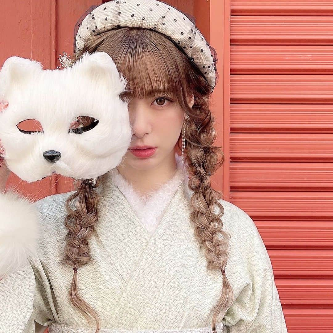 生田衣梨奈さんのインスタグラム写真 - (生田衣梨奈Instagram)「来週金スマにでるよ﻿ ﻿ 4月2日午後8時57分から！！﻿ みてね！﻿ ﻿ ﻿ #morningmusume21 #モーニング娘21﻿ #helloproject  #顔面国宝﻿ #えりぽんかわいい #アイドル﻿ 存在が #インスタ映え #かわいい﻿ #Love #beauty﻿ #followme #makeup﻿ #Instagram #生田衣梨奈のVSゴルフ﻿ #메이크업 #얼스타그램﻿ #ig_Japan #팔로미﻿ #福岡  #金スマ﻿ White #着物﻿ #ELEYVSGOLF #中居正広 さん﻿ #いいね #生田衣梨奈﻿ #l4l #골프﻿ #SELFIE #셀카」3月26日 23時06分 - erina_ikuta.official