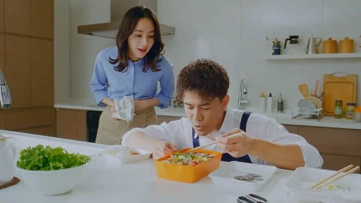 美保なな実のインスタグラム：「🎥🎥🎥  味の素　さんの アミノバイタル・ガッツギア® TVCM 「網野さんの応援篇」  に出演しています✨  とても楽しい現場で、素敵な作品に出させていただけて幸せです🤩  そして、知人より沢山の「見たよ〜〜〜！」の連絡も頂いていて有難い限りです🙏🏻  #model#nanamimiho#美保なな実#モデル#cg_m」