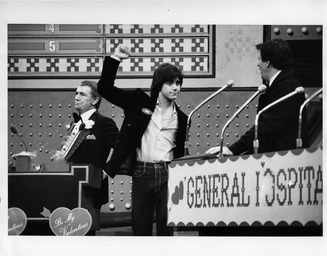 ジョン・ステイモスさんのインスタグラム写真 - (ジョン・ステイモスInstagram)「#FBF.  1982-ish @generalhospitalabc @familyfeudabc !! (I’m pretty sure we lost)」3月27日 11時41分 - johnstamos