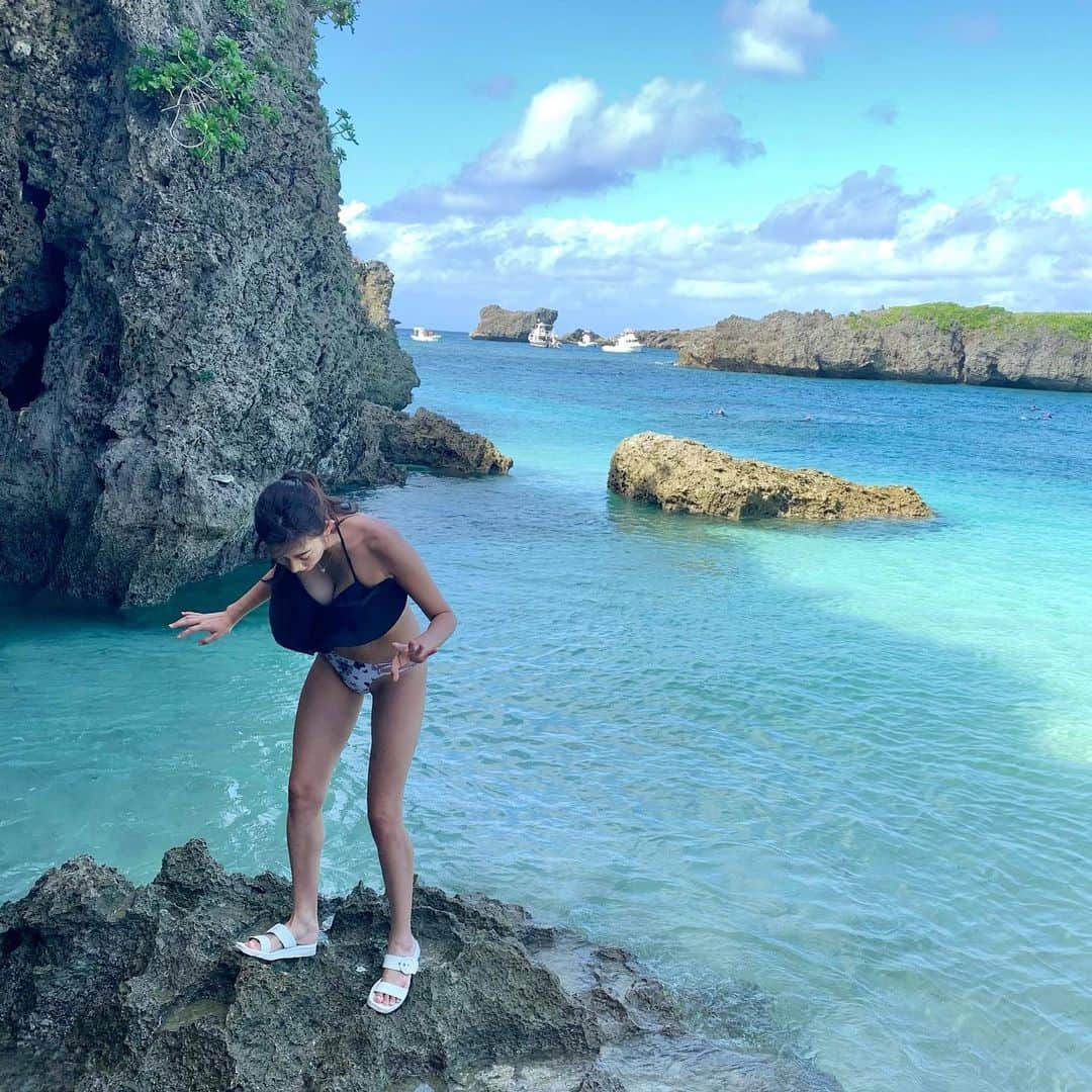 のインスタグラム：「おっとっと . ストーリーすらサボってた👽 今年初の海、決まりましたー♡♡♡ 早く泳ぎたい！たのしみ！しぬ！ . #海 #だいすき」