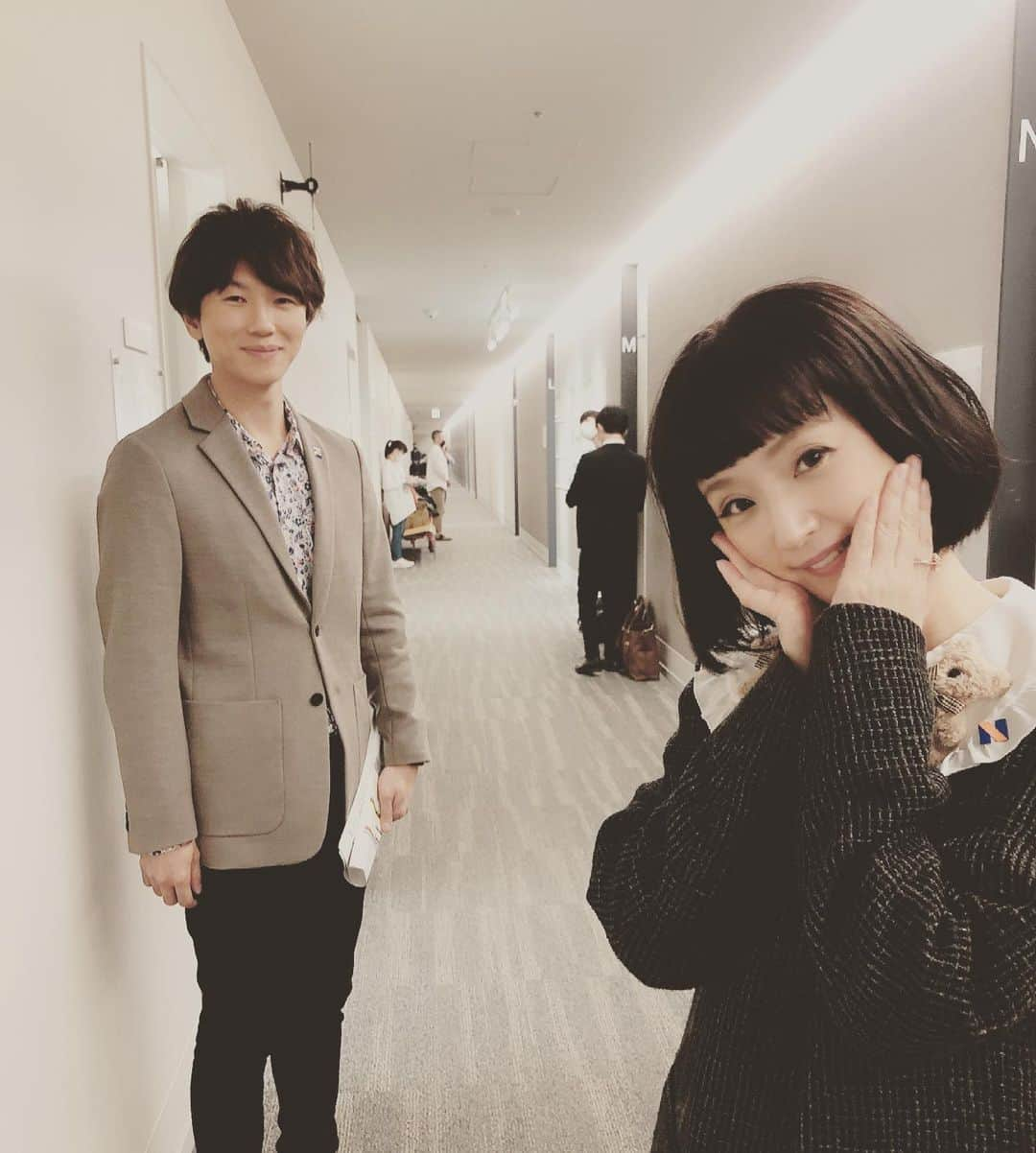 千秋さんのインスタグラム写真 - (千秋Instagram)「久しぶりにぽえと📸  #中居正広のニュースな会 #テレビ朝日 #古市憲寿 #wcj #ぽえ写真家」3月27日 19時55分 - chiaki77777