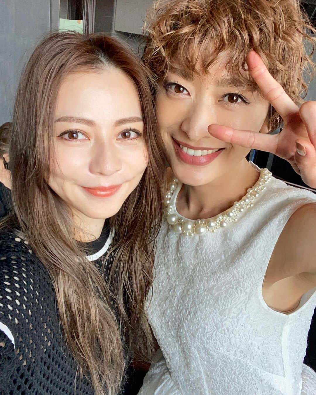 香里奈さんのインスタグラム写真 - (香里奈Instagram)「☆#GINGER event☆😊✌️✨  #tiktok #生配信 #20210327 #13時から  GINGER TikTok account: @ginger_magazine  #ginger12th #emporioarmani @emporioarmani   #山田優 #桐谷美玲 #谷川りさこ #泉はる #槙あやな  #小田切ヒロ #香里奈 #karina」3月27日 12時50分 - karina_official_221