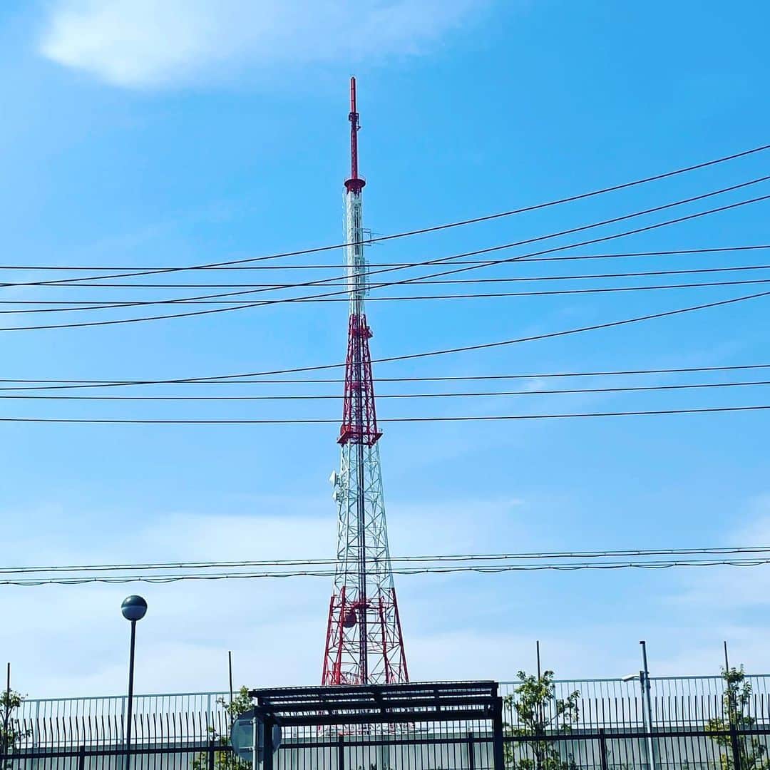 田中卓志さんのインスタグラム写真 - (田中卓志Instagram)「東京タワー🗼の弟かなぁ🤔  #アンガールズ #東京タワー」3月27日 13時03分 - ungirls_tanaka
