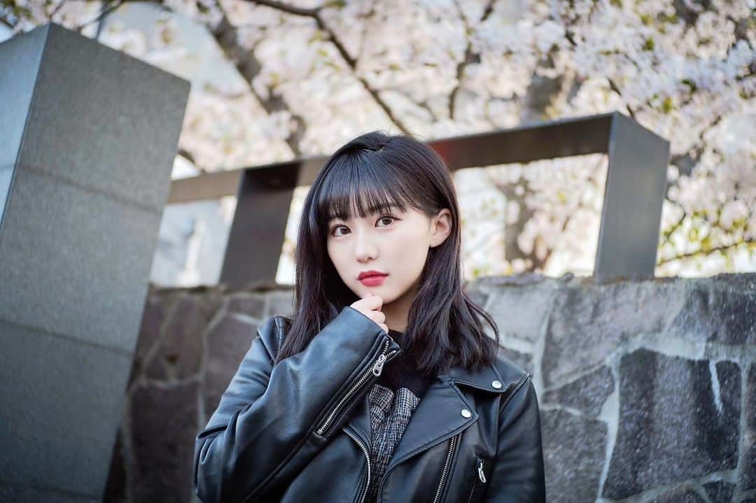 田中美久さんのインスタグラム写真 - (田中美久Instagram)「春ですねぇ☺️🌸  もう桜が咲く季節だぁ。  昔HKTのメンバー大勢でプライベートでお花見してたのが懐かしいな😌💭  またいつか出来るかなぁ。  #さくらの日 #お花見したいな #HKT48メンバー愛おしい #大好き　#HKT48」3月27日 14時59分 - mikumonmon_48
