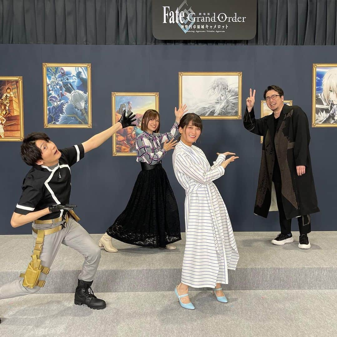 安元洋貴さんのインスタグラム写真 - (安元洋貴Instagram)「劇場版 Fate/Grand Order -神聖円卓領域キャメロット- 後編Paladin; Agateram  こちらもよろしくお願いいたします。 痺れる物語です。 でも、その物語を必死に演じているキャストたちは皆優しい。朗らか。 ありがたいです。本当に。  #fgo  #キャメロット  #島崎信長 #高橋李依  #川澄綾子 #安元洋貴」3月27日 17時33分 - __yasumoto__