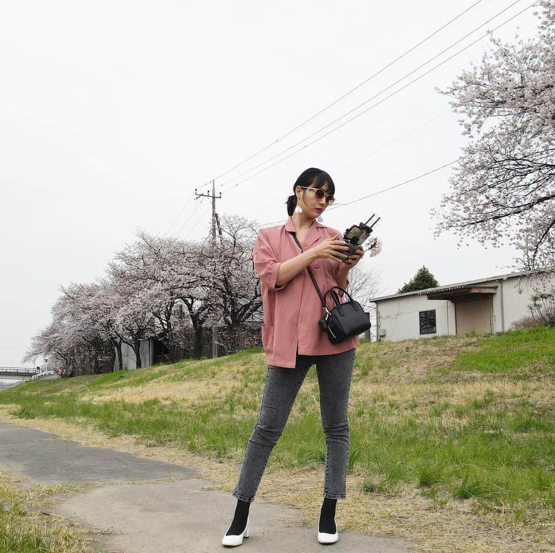 はりーさんのインスタグラム写真 - (はりーInstagram)「#りらootd no filter style🌸 ドローンday🌸🌸🌸 . . @gogosing_jp  @dholic_official  @uniqlo  @grl_official  @bottegaveneta_international  #りらoutfit #ノーフィルター#nofilter  #韓国ファッション#koreanfashion」3月27日 17時46分 - kirarin_harry_official