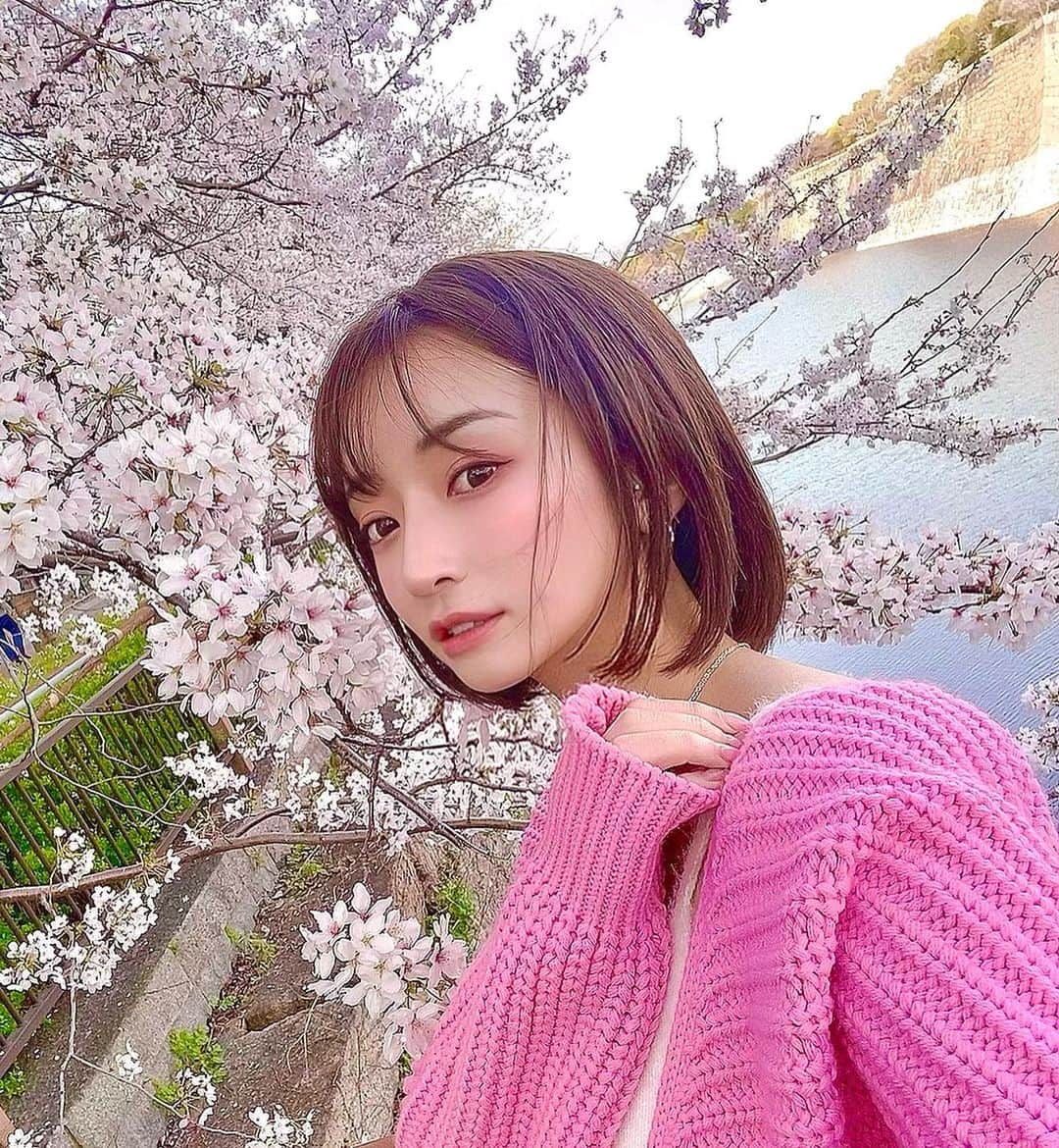 ERENAのインスタグラム：「ちぇりーぶろっさむ😳🌸」