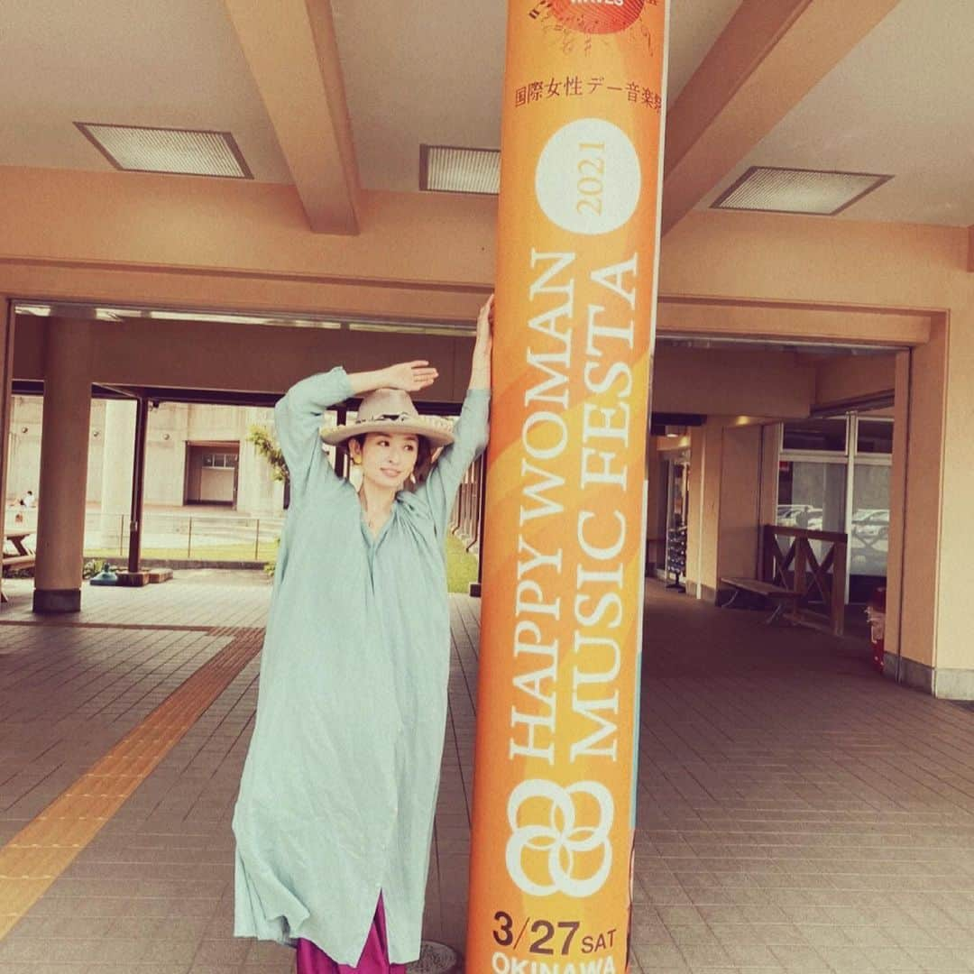 島袋寛子さんのインスタグラム写真 - (島袋寛子Instagram)「– HAPPY WOMAN  MUSIC FESTA 2021 ありがとうございました！ 😊🙏✨  #栗本修 #玉城チコ #末吉寛人 #沖縄 #恩納村 #国際女性デー #音楽祭」3月28日 0時02分 - hiroko.shimabukuro