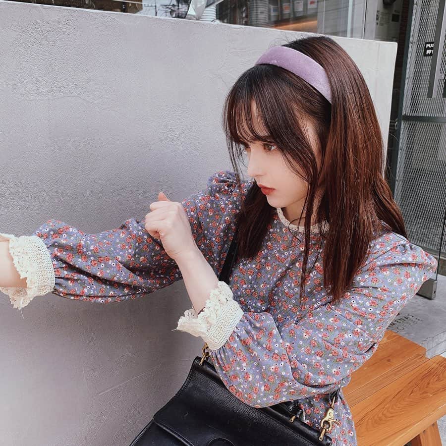 坂巻有紗さんのインスタグラム写真 - (坂巻有紗Instagram)「どんなポーズやねん^_^」3月28日 0時15分 - sakamaki.alisa